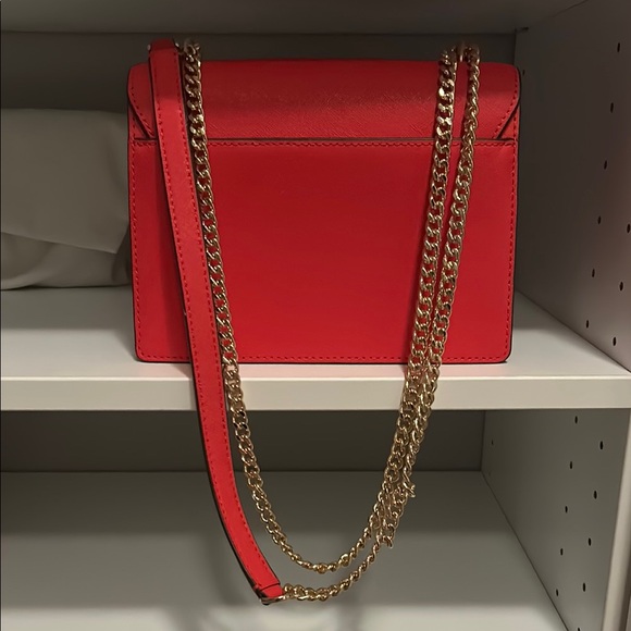 Tory Burch Red Crossbody Bag with Gold Chain - Picture 4 of 4